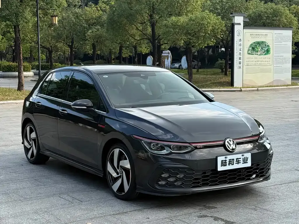 Volkswagen Golf GTI — фото 8
