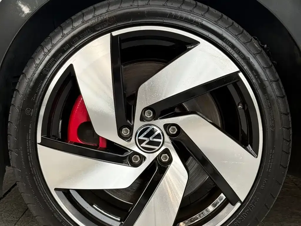 Volkswagen Golf GTI — фото 5