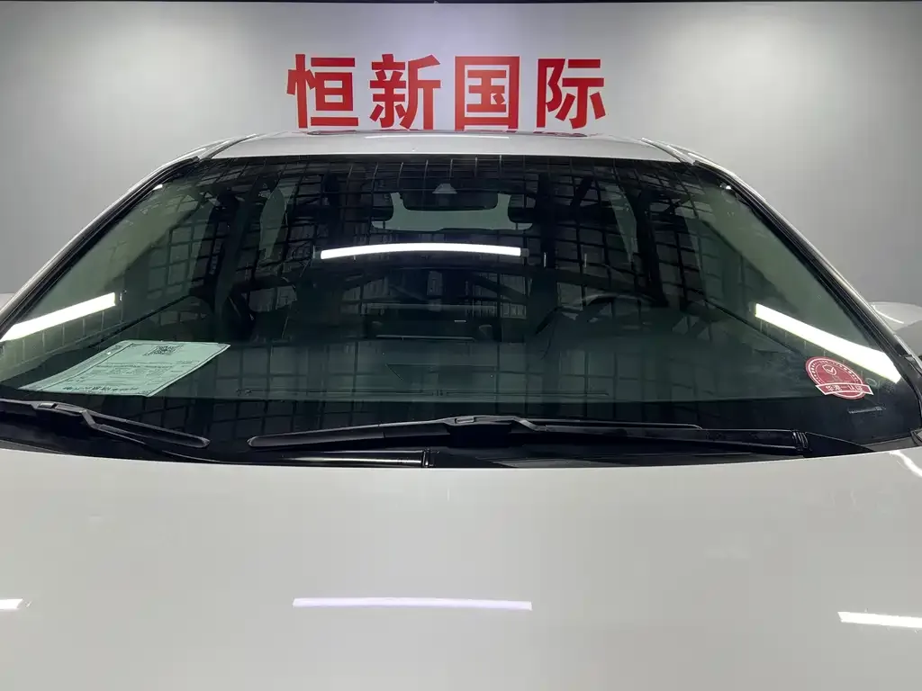 Toyota Granvia — фото 8