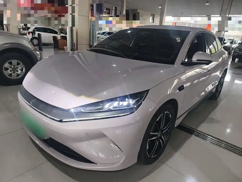 BYD Qin L — фото 1