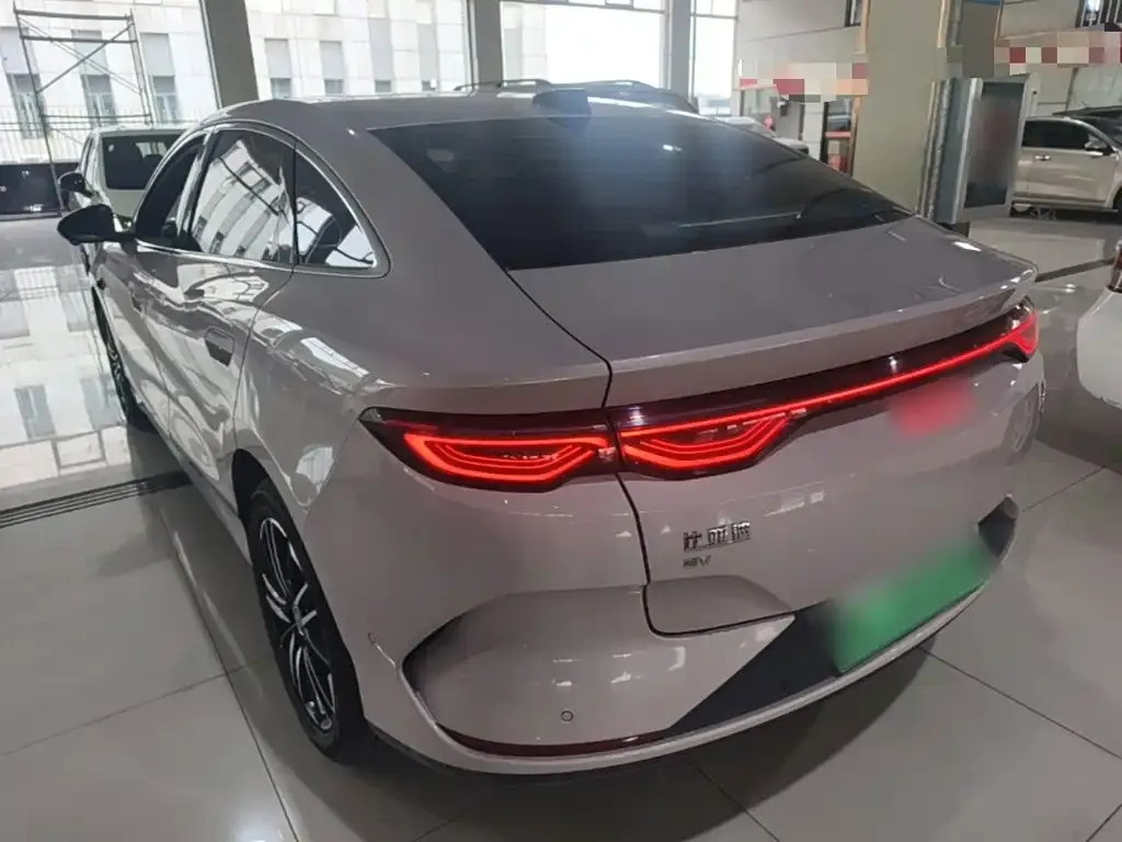 BYD Qin L — фото 2