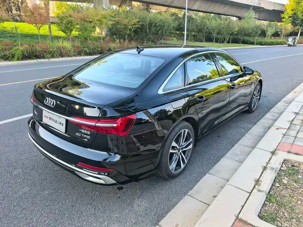 Audi A6L — фото 5