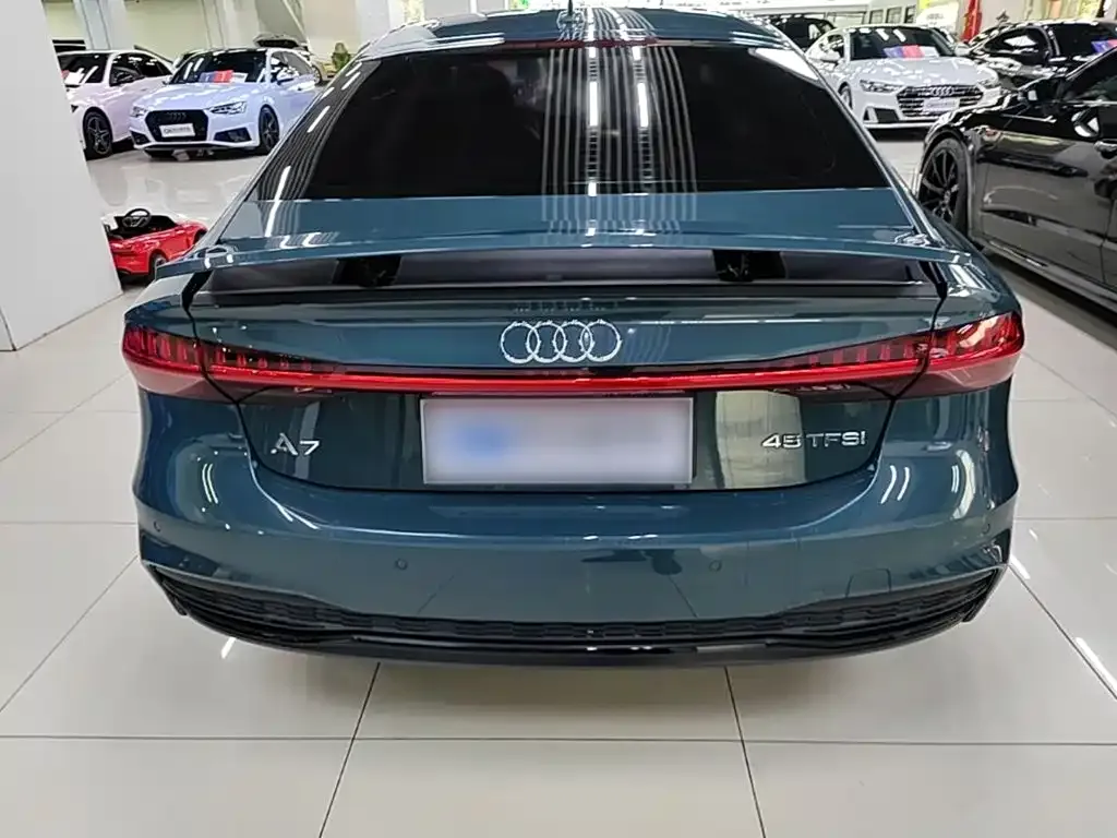 Audi A7 — фото 7