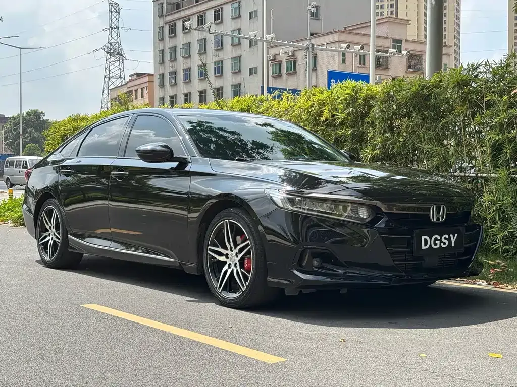 Honda Accord — фото 6