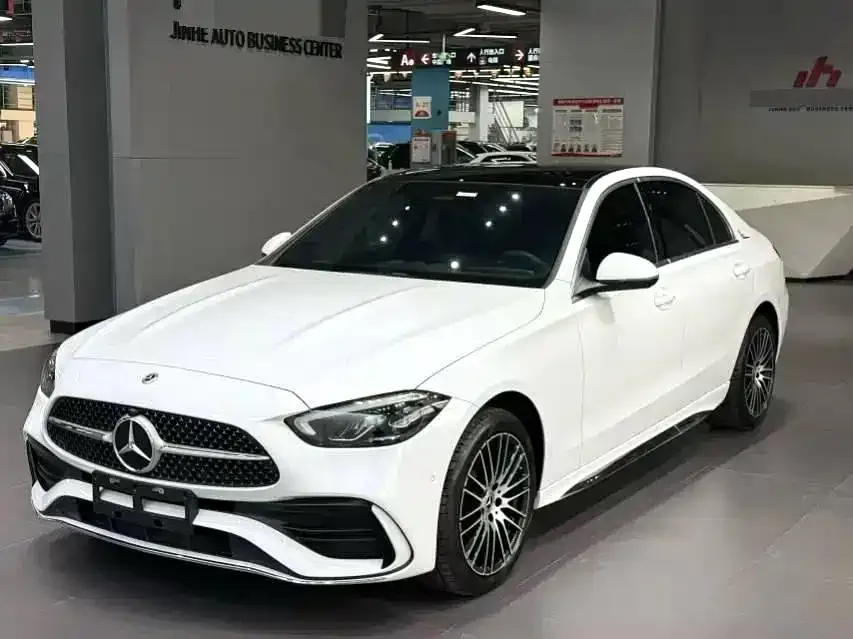 Mercedes-Benz C-Class — фото 1