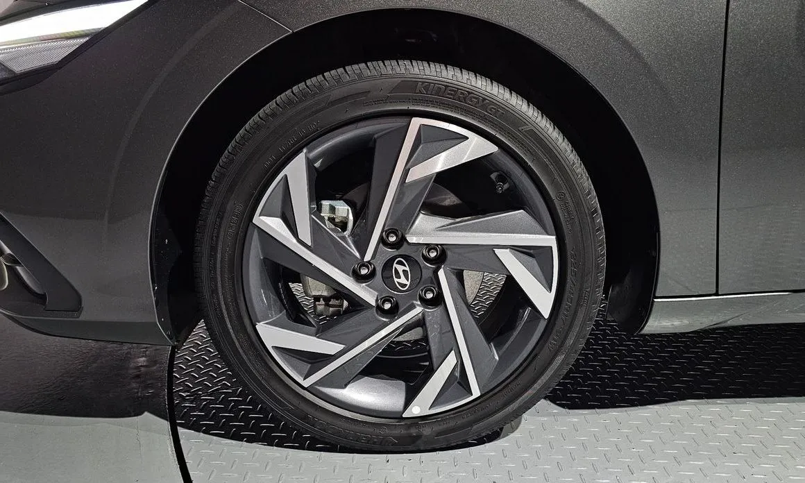Hyundai AVANTE — фото 6
