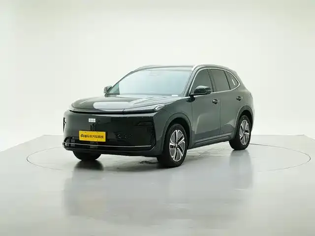 Geely Galaxy Xingjian 7 — фото 1