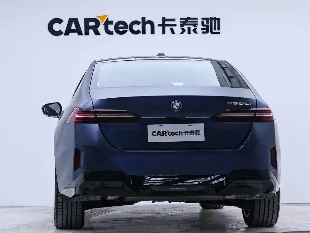 BMW 5 Series — фото 10