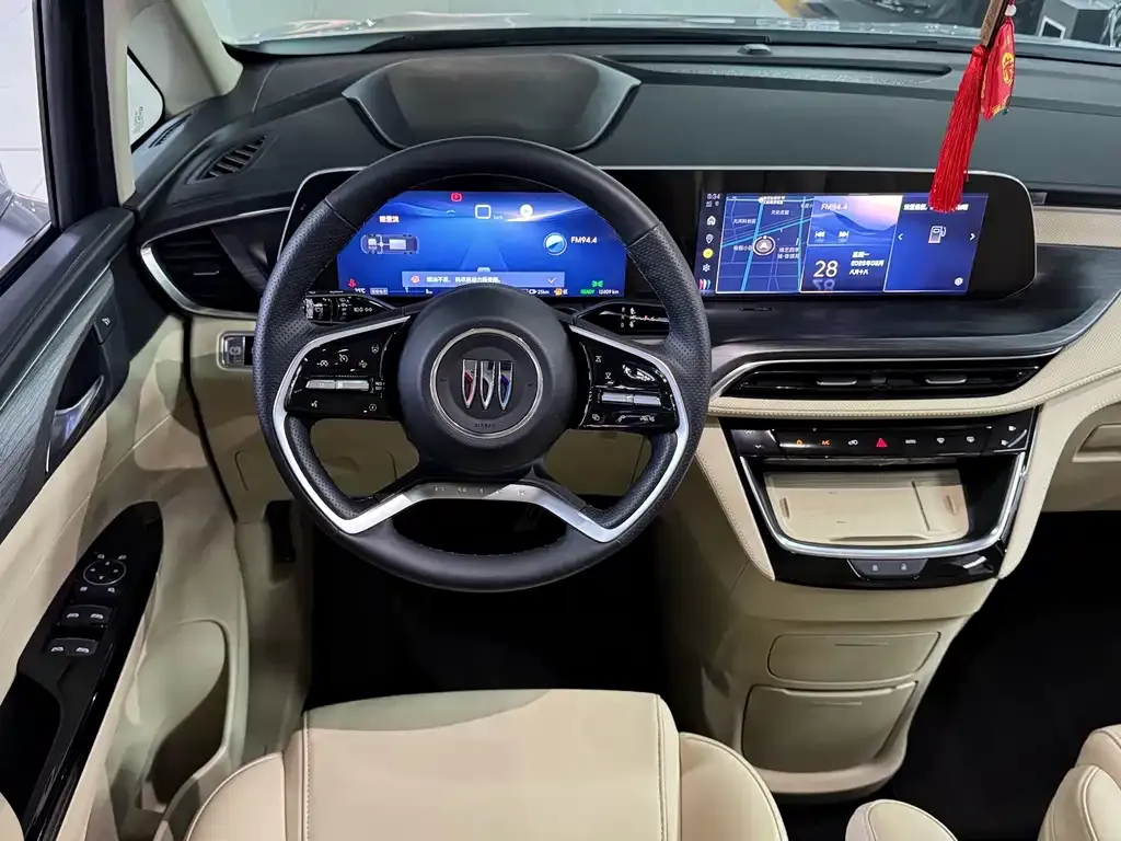 Buick GL8 Hybrid — фото 3
