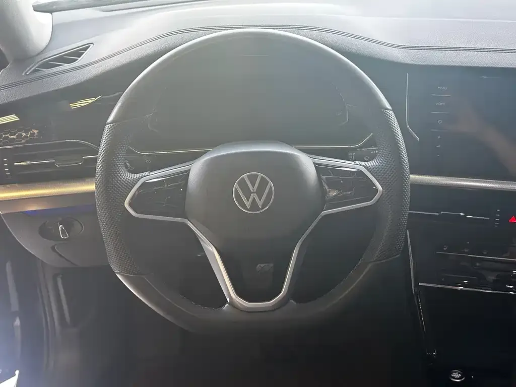 Volkswagen Passat — фото 7