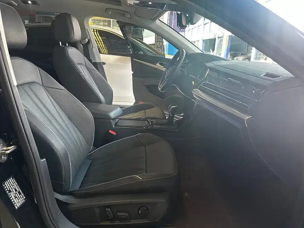 Volkswagen Passat — фото 9