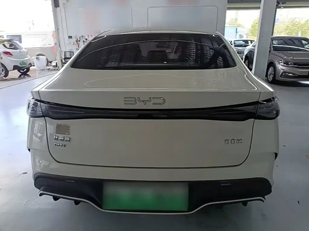BYD Seal 06 — фото 10