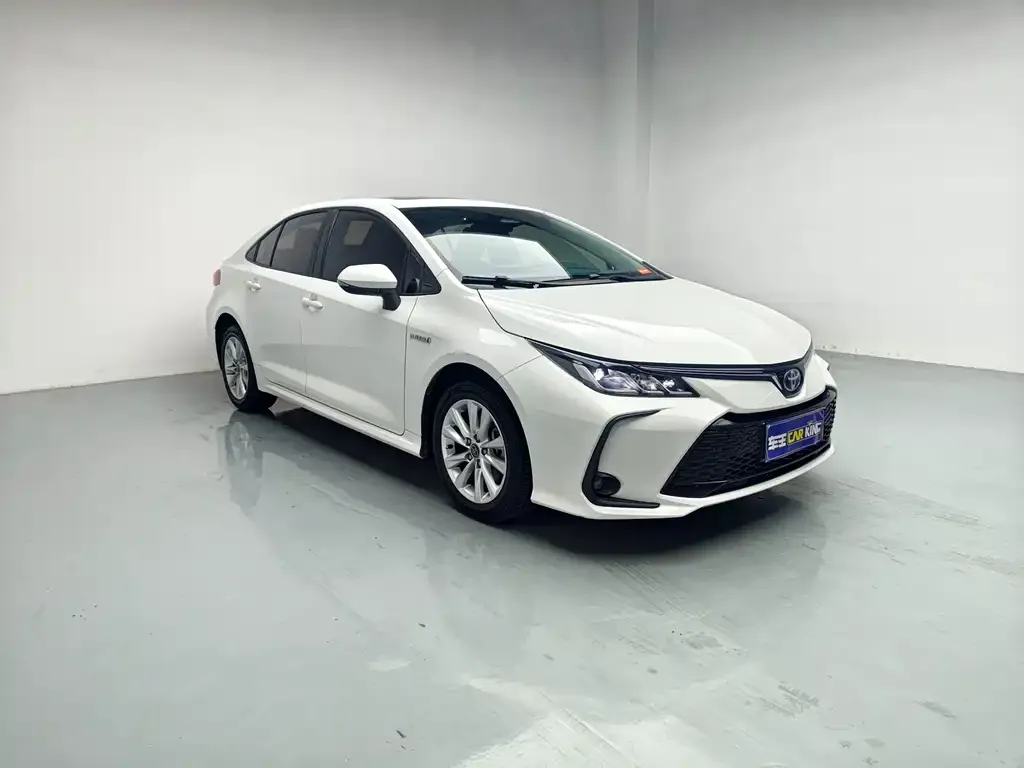 Toyota Corolla — фото 2