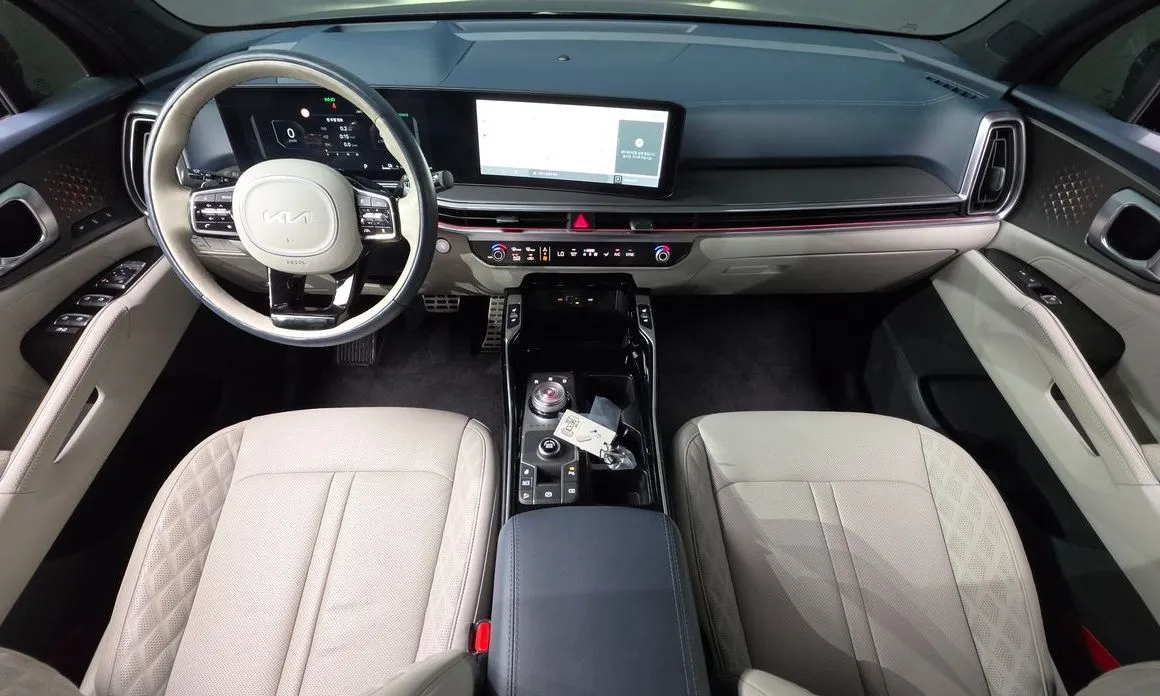 Kia Sorento — фото 9