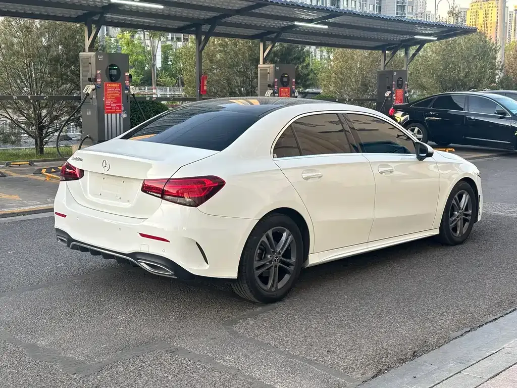 Mercedes-Benz A-Class — фото 8