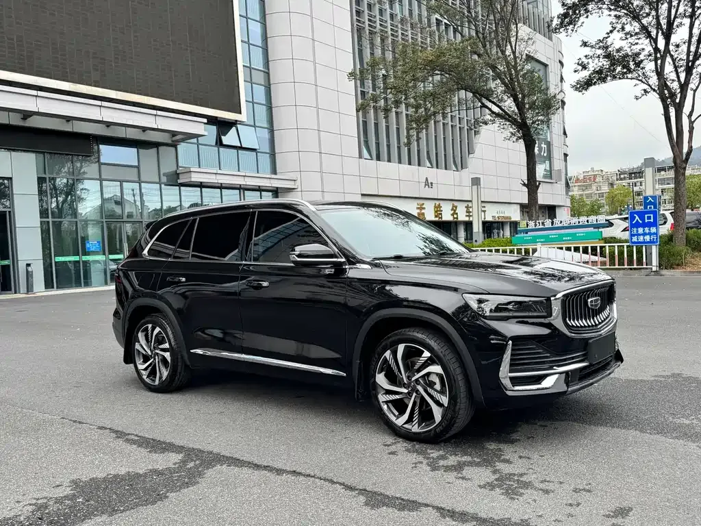 Geely Xingyue L — фото 9