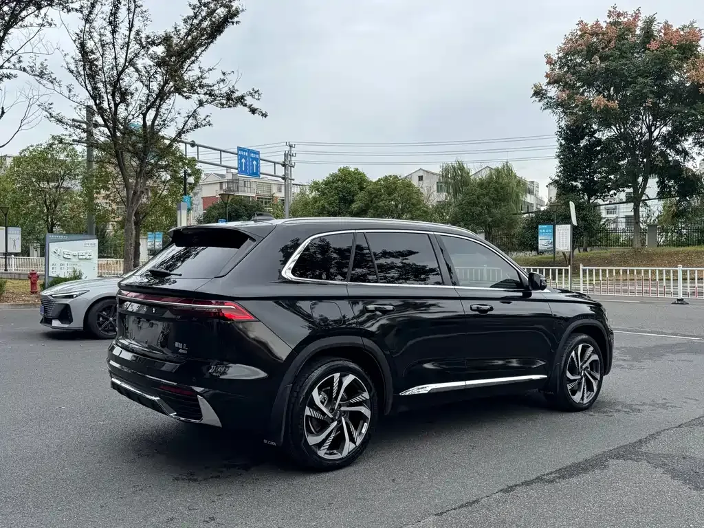 Geely Xingyue L — фото 7