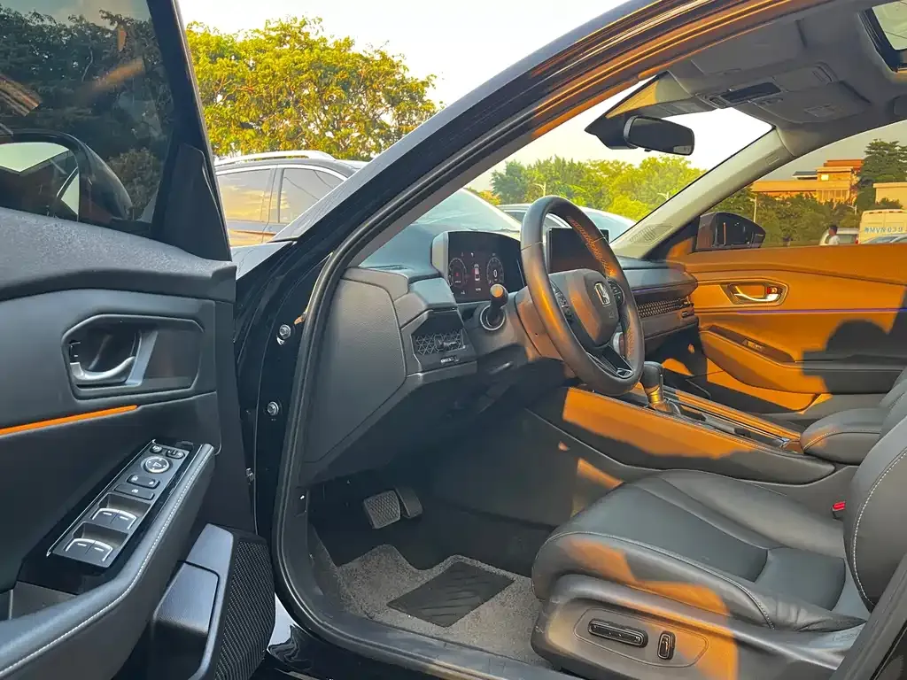 Honda Accord — фото 2