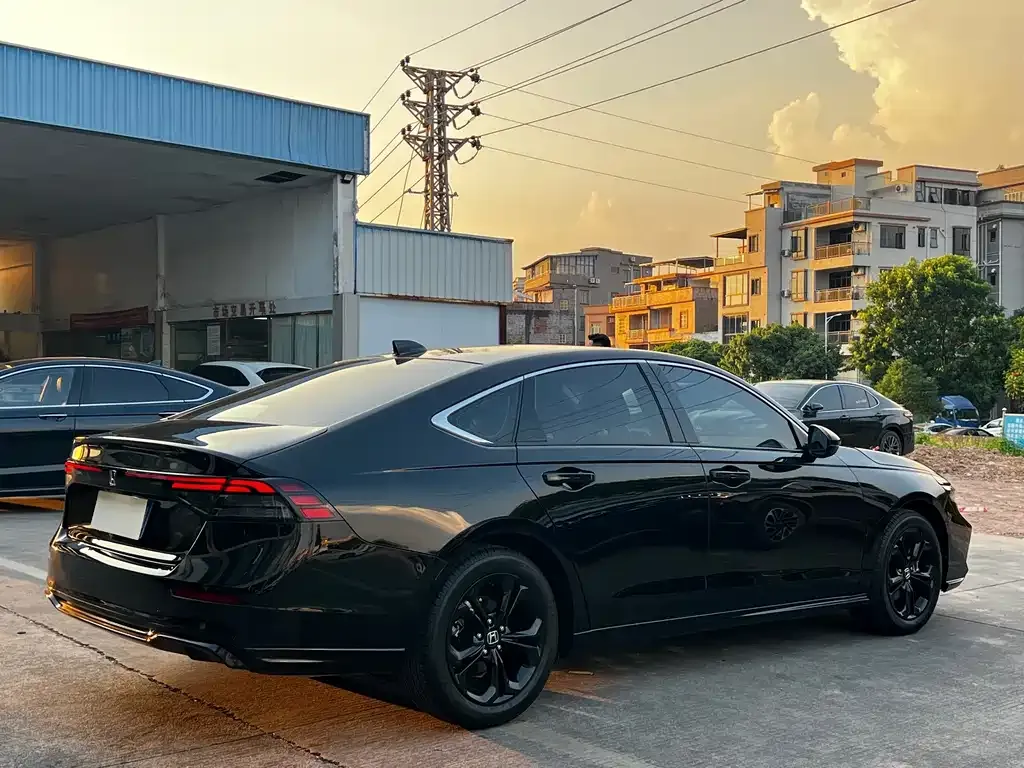 Honda Accord — фото 6