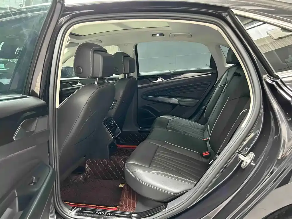 Volkswagen Passat — фото 6
