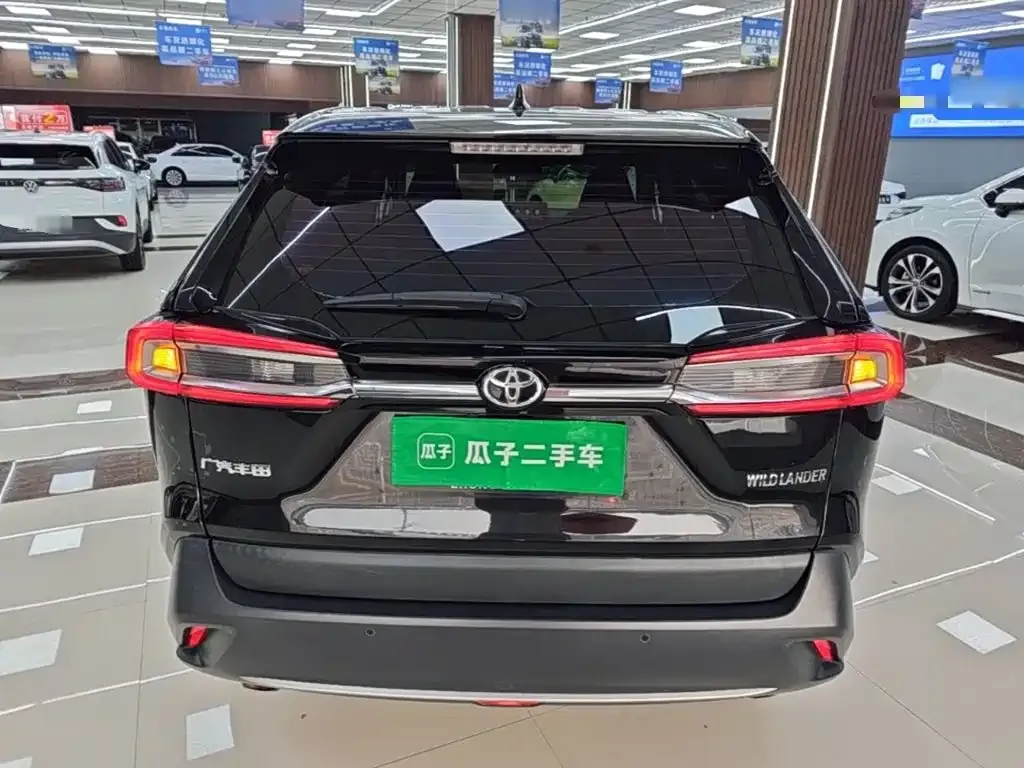 Toyota Wildlander — фото 10