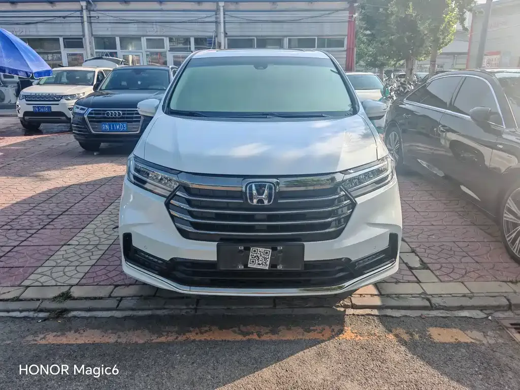 Honda Odyssey — фото 10