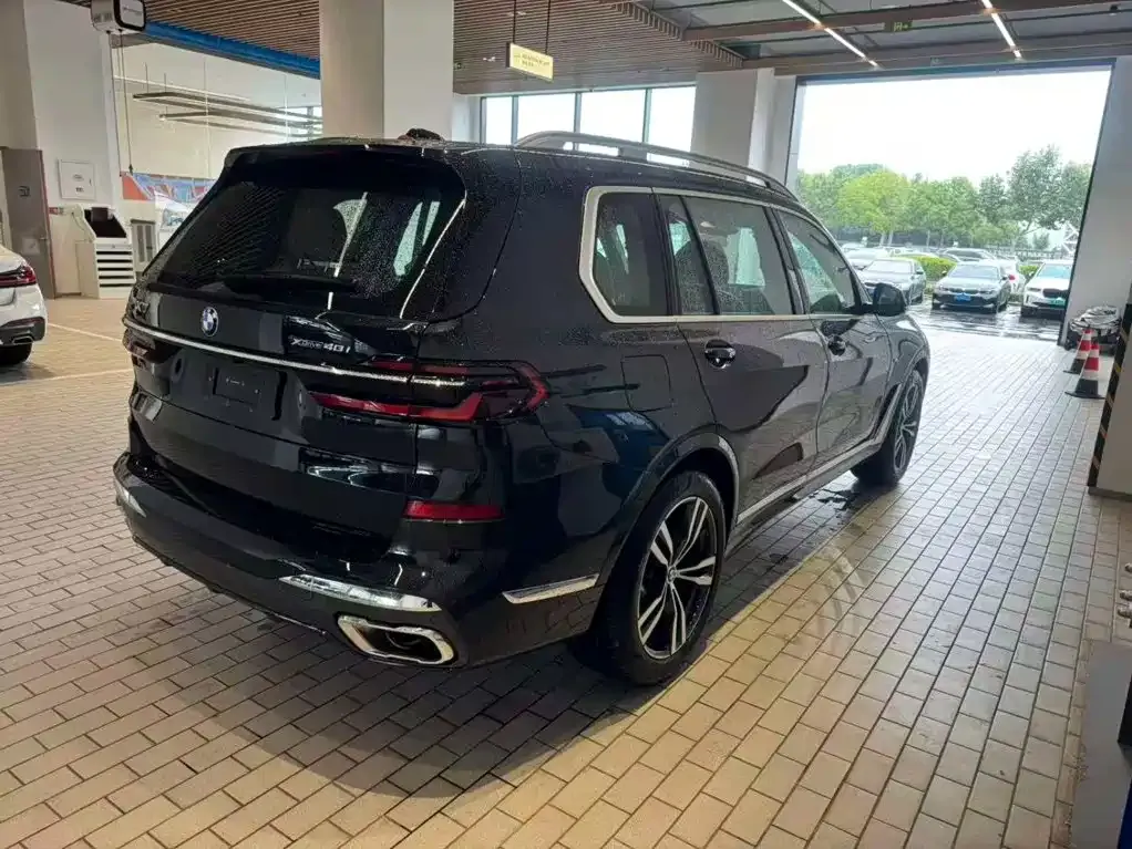 BMW X7 — фото 4