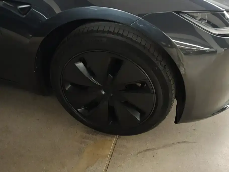 Tesla Model 3 — фото 3