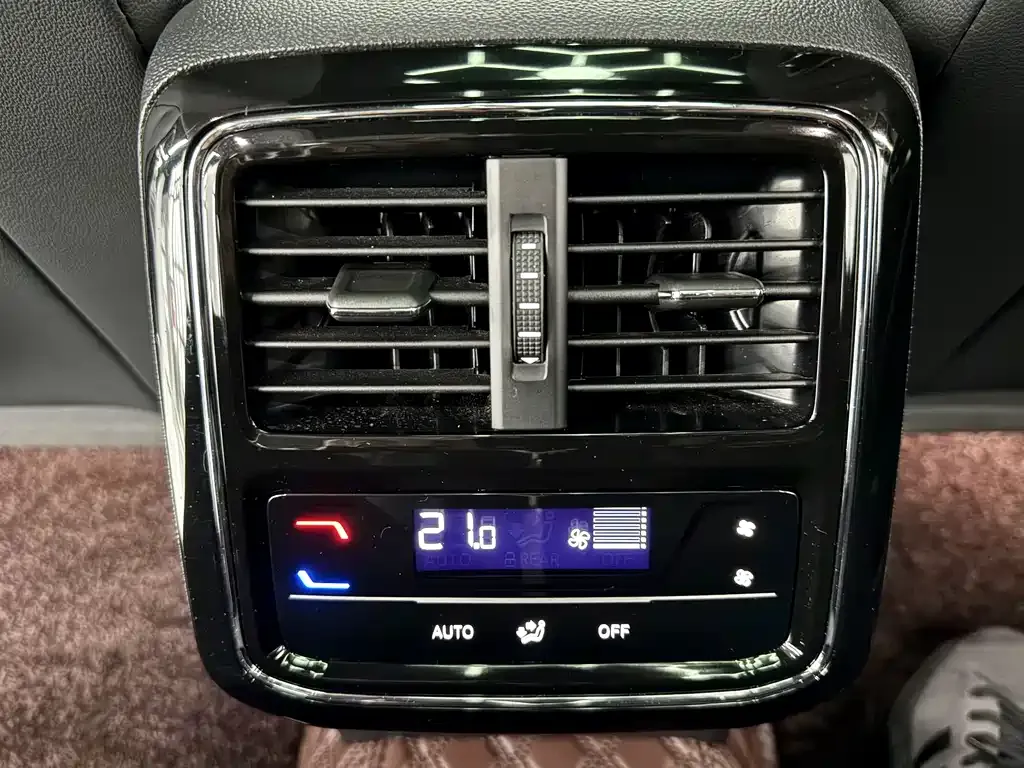 Volkswagen Passat — фото 7