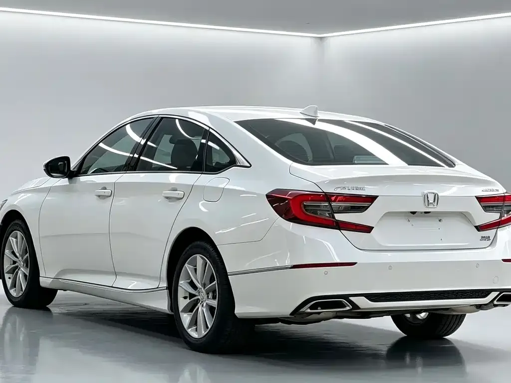 Honda Accord — фото 2
