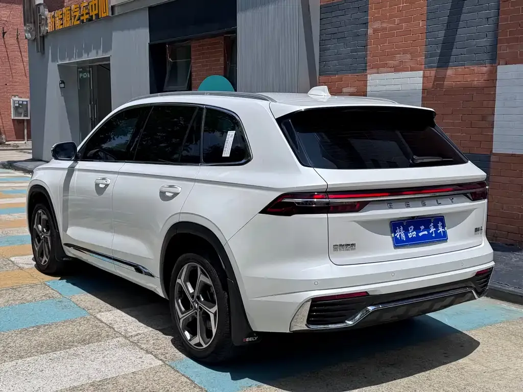 Geely Xingyue L — фото 10