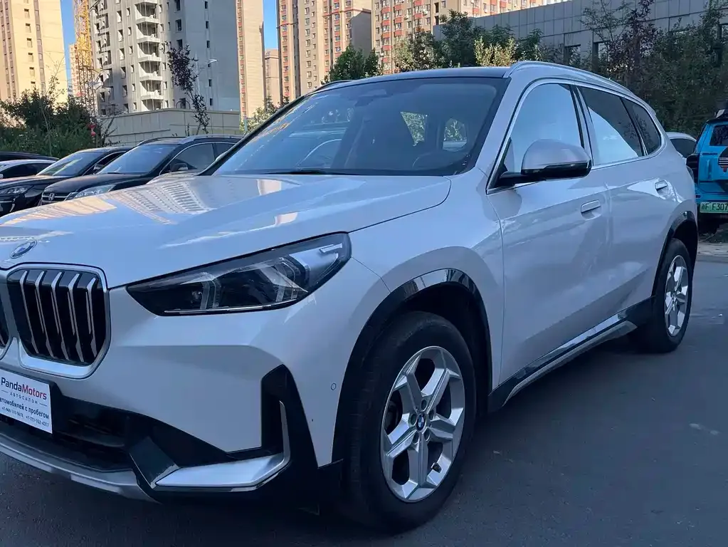 BMW X1 — фото 8