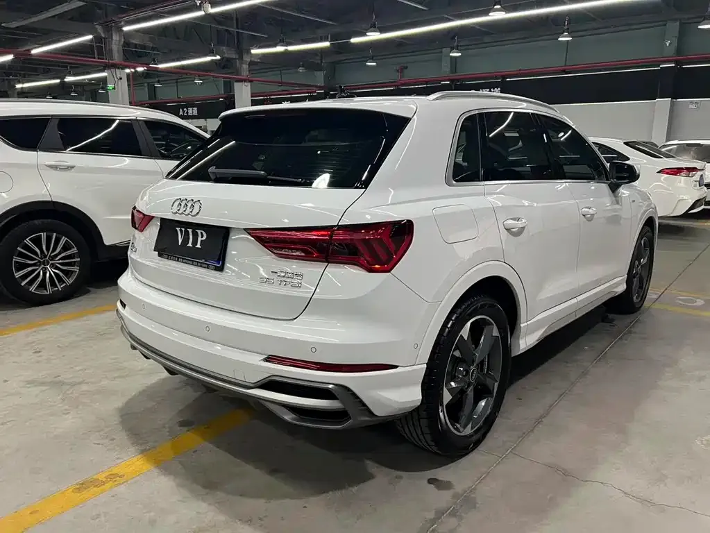 Audi Q3 — фото 5