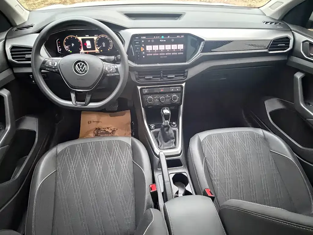 Volkswagen T-Cross — фото 8