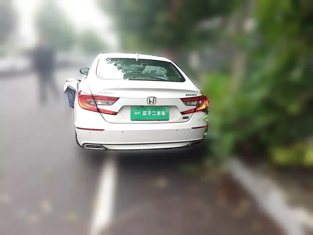 Honda Accord — фото 4