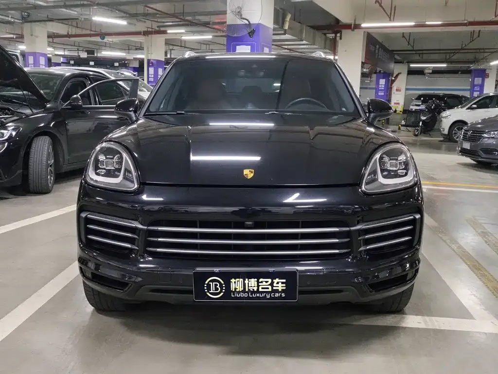 Porsche Cayenne Hybrid — фото 1
