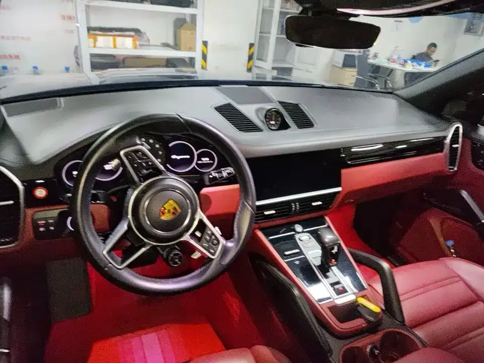 Porsche Cayenne Hybrid — фото 3
