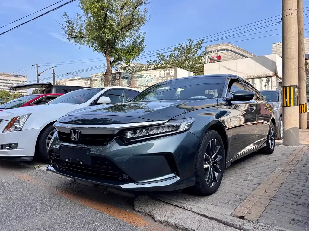 Honda Inspire — фото 1