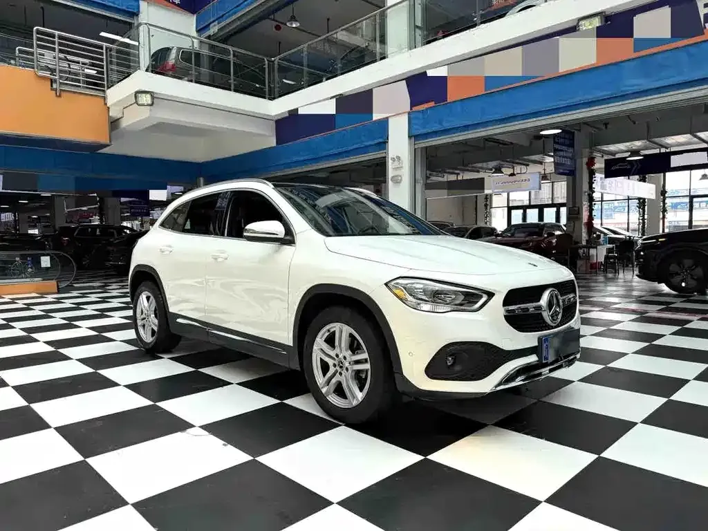 Mercedes-Benz GLA — фото 5