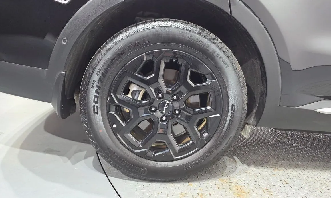 Kia Sorento — фото 9