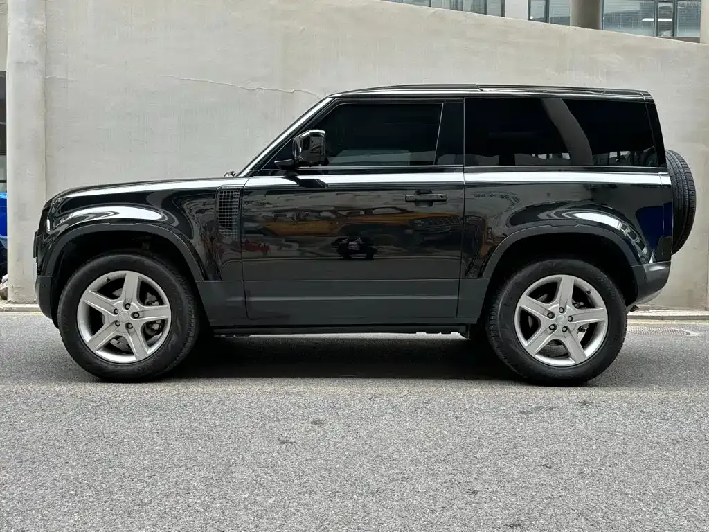 Land Rover Defender — фото 4