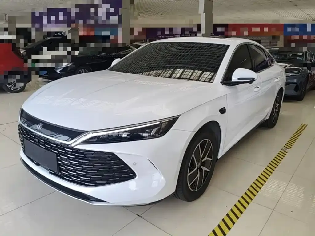 BYD Qin L — фото 1