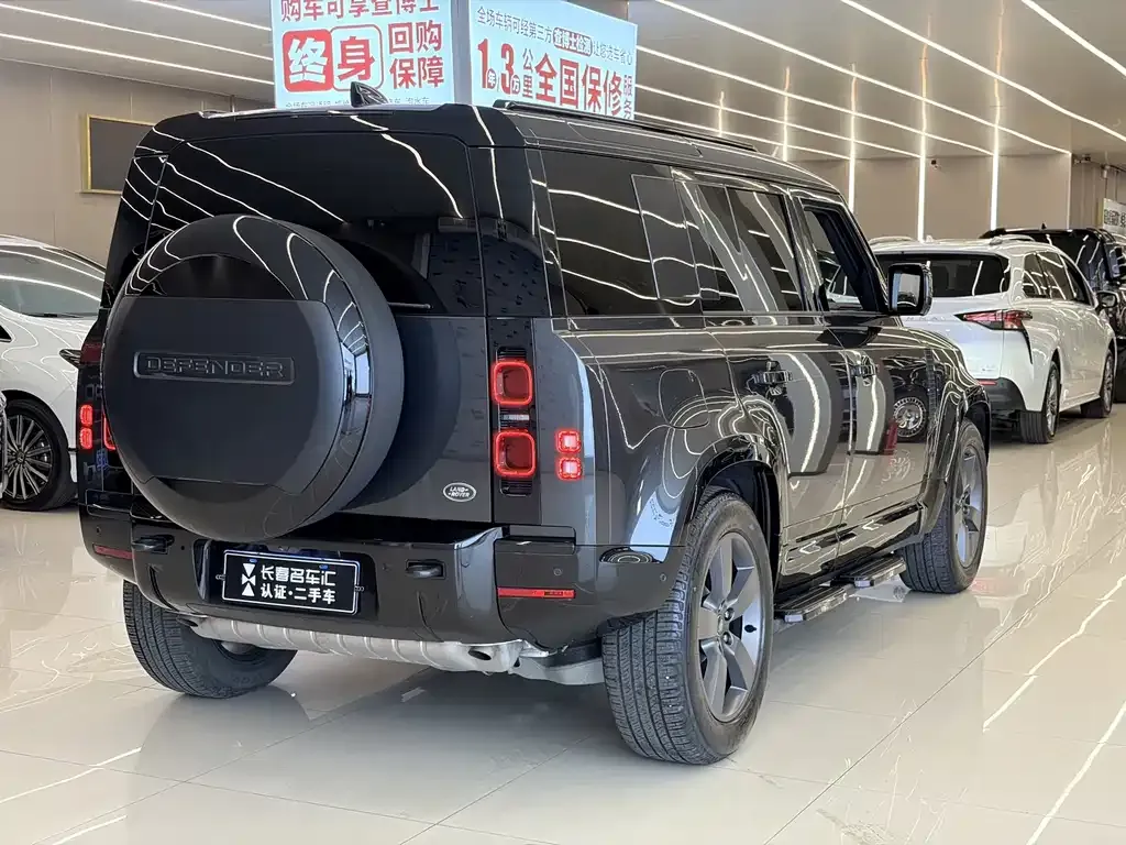 Land Rover Defender — фото 8