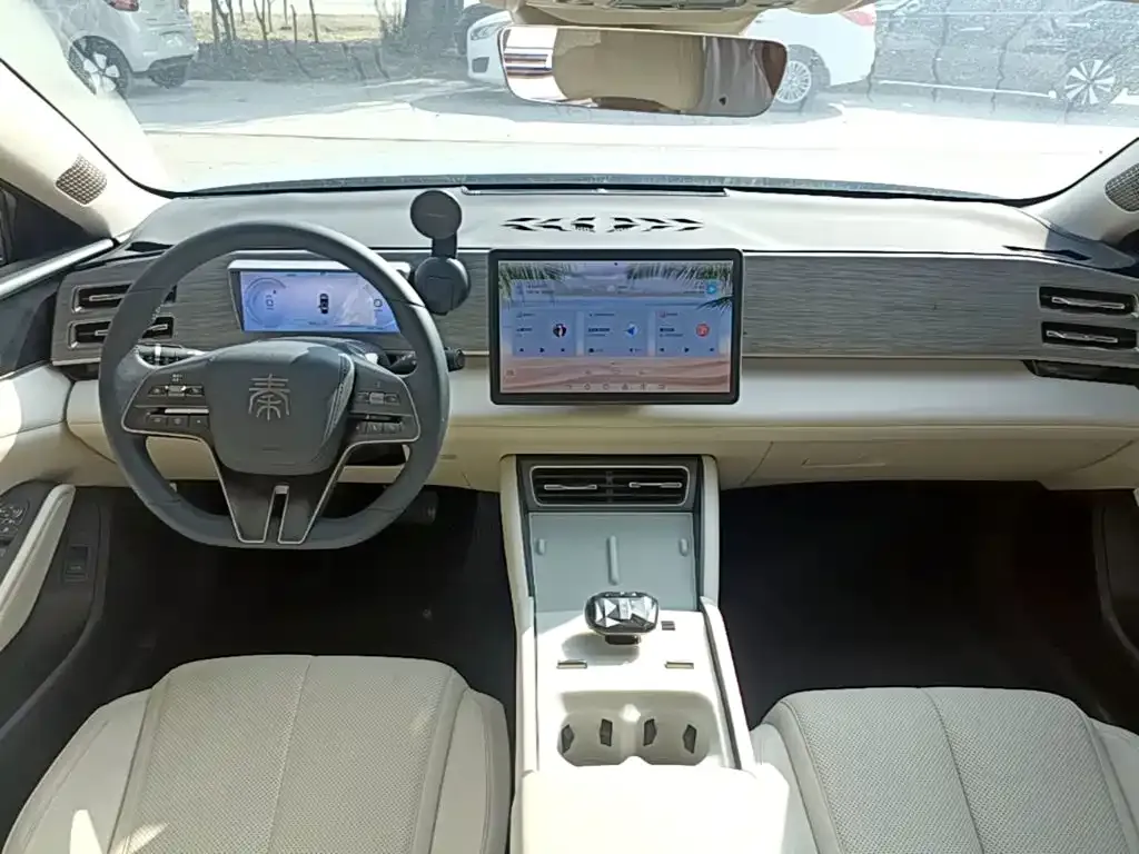 BYD Qin L — фото 6