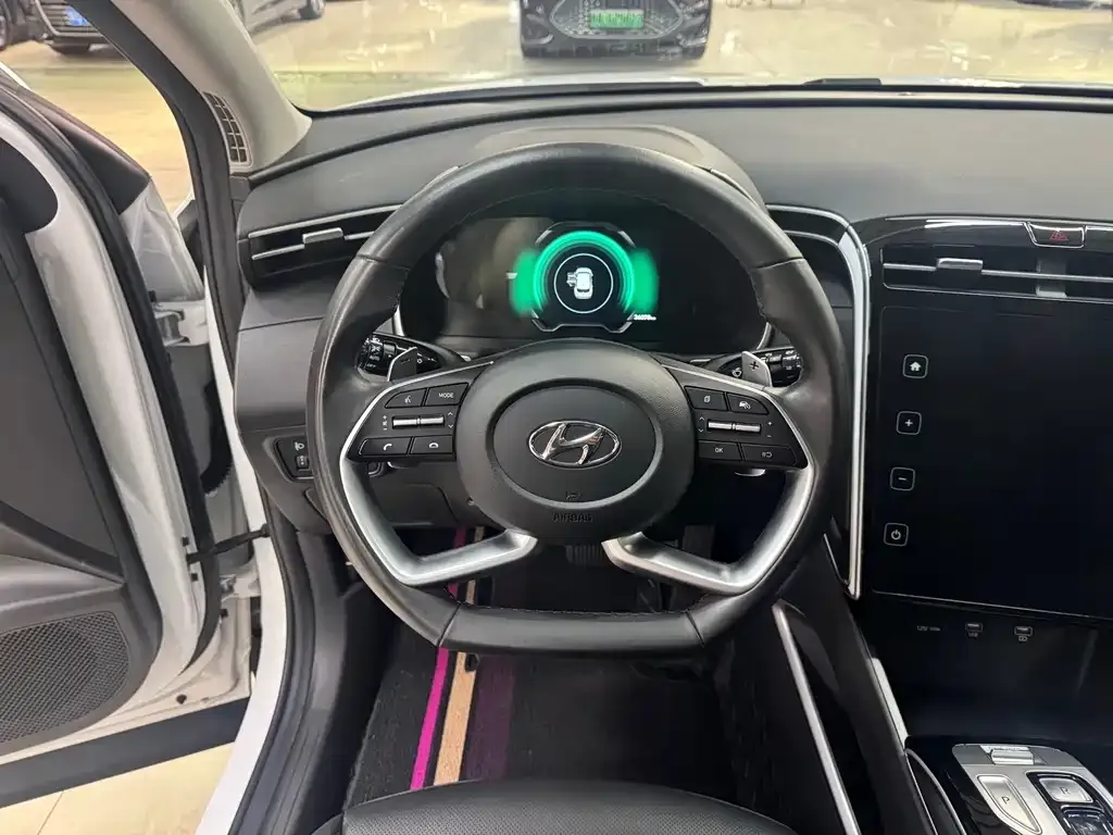 Hyundai Tucson — фото 5