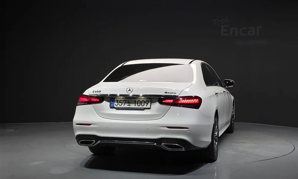 Mercedes-Benz E-Class — фото 3