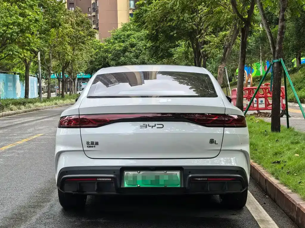 BYD Qin L — фото 10