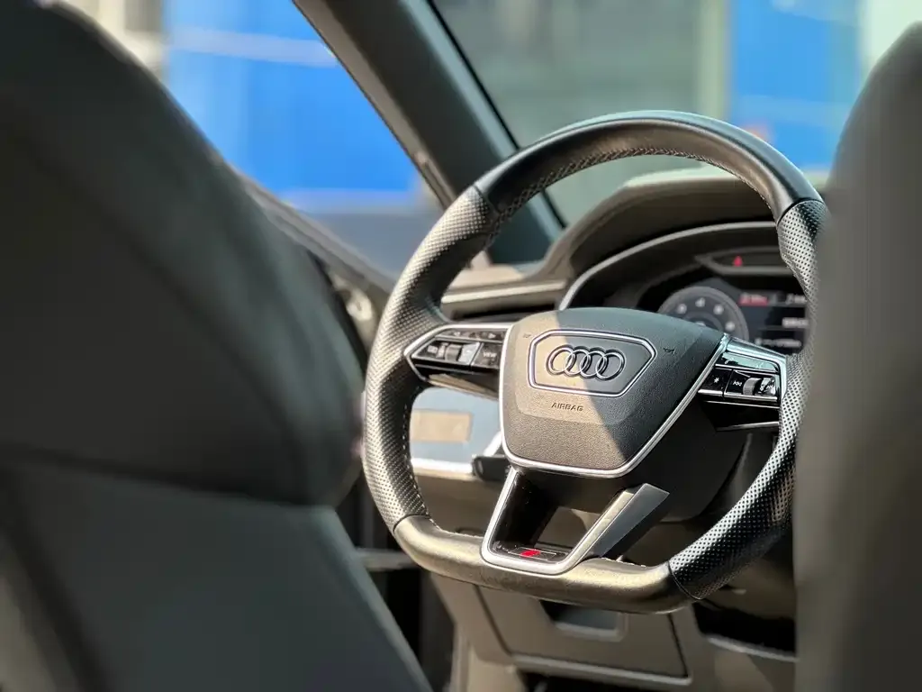 Audi A6 (Import) — фото 4