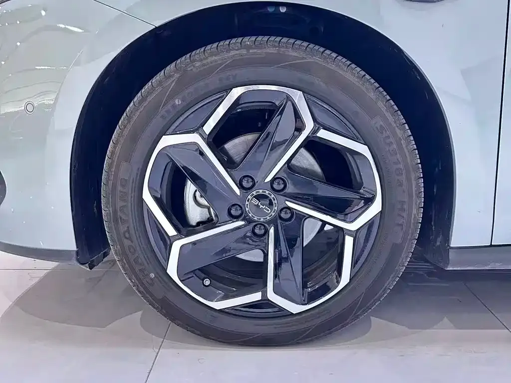 BYD Seal 06 DM-i Touring — фото 10