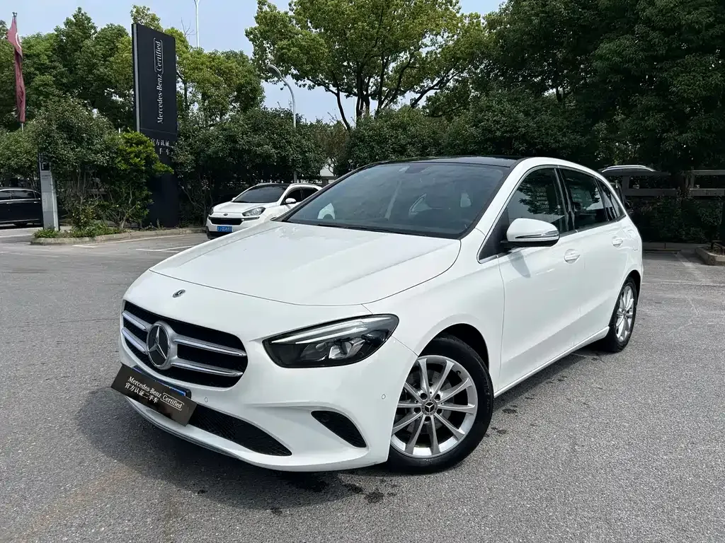 Mercedes-Benz B-Class — фото 1